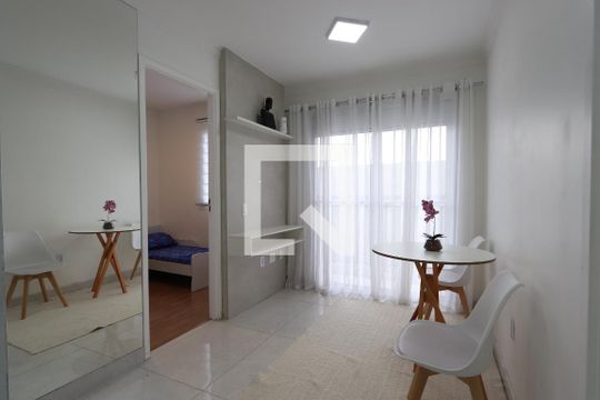 Apartamento para alugar com 2 quartos, 38m² em Vila Tolstoi, São Paulo