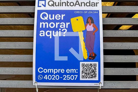 Placa Banner Instalada na Fachada de casa à venda com 3 quartos, 175m² em Jardim Santo André, Santo André