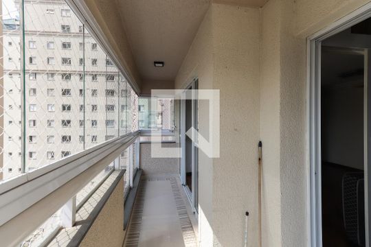 Sacada de apartamento para alugar com 3 quartos, 70m² em Chácara California, São Paulo
