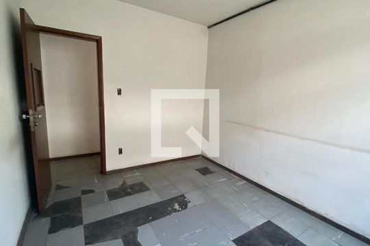 Quarto 6 de casa para alugar com 8 quartos, 500m² em Barroca, Belo Horizonte