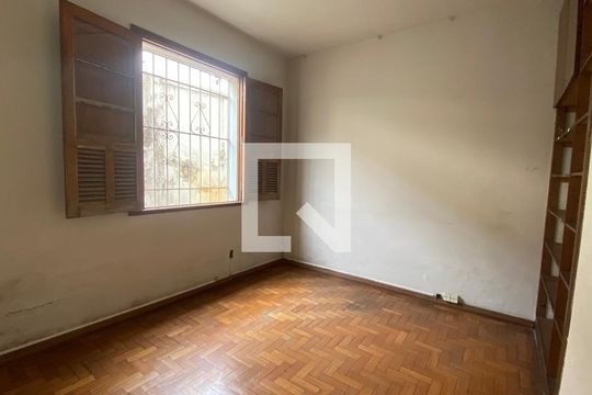 Quarto 2 de casa para alugar com 8 quartos, 500m² em Barroca, Belo Horizonte