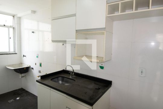 Cozinha de apartamento para alugar com 3 quartos, 49m² em Engenho do Porto, Duque de Caxias