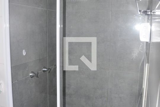 Detalhe - Banheiro Social de apartamento à venda com 2 quartos, 42m² em Vila Souza, São Paulo