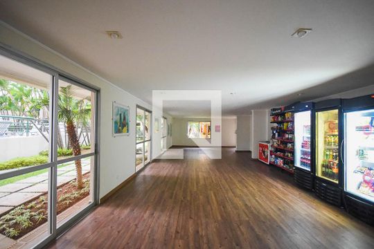 Mercadinho de apartamento à venda com 2 quartos, 70m² em Super Quadra Morumbi, São Paulo