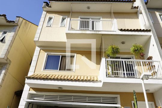 Fachada da Casa de casa de condomínio à venda com 4 quartos, 235m² em Freguesia (jacarepaguá), Rio de Janeiro