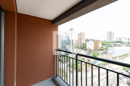 Varanda de kitnet/studio para alugar com 1 quarto, 27m² em Santo Amaro, São Paulo