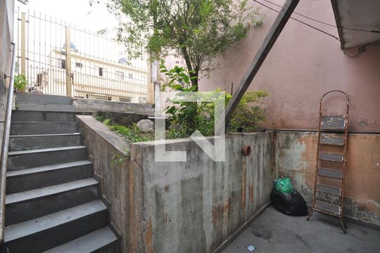 Quintal de casa à venda com 2 quartos, 130m² em Vila Medeiros, São Paulo