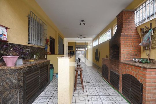 Churrasqueira de casa à venda com 2 quartos, 430m² em Irajá, Rio de Janeiro