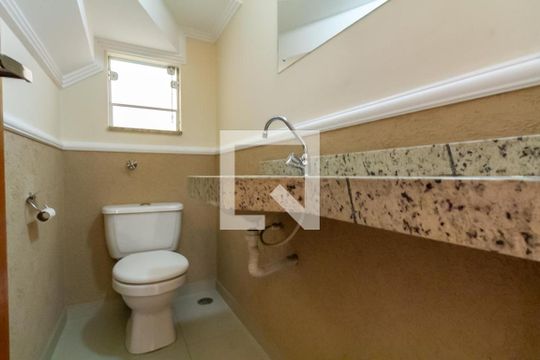 Lavabo de casa à venda com 3 quartos, 130m² em Santa Terezinha, São Bernardo do Campo