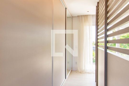Quarto 1 de casa à venda com 4 quartos, 440m² em Nossa Senhora das Gracas, Canoas