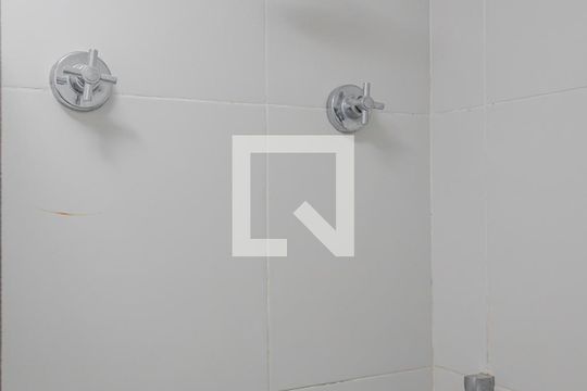 Banheiro de apartamento à venda com 1 quarto, 33m² em Jardim Paulista, São Paulo