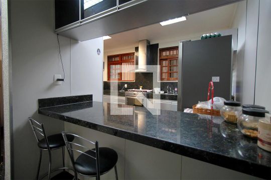 Cozinha de casa à venda com 7 quartos, 500m² em Silveira, Belo Horizonte