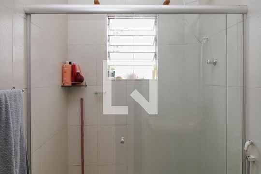 Banheiro 1 de casa à venda com 4 quartos, 70m² em Jardim Brasil (zona Norte), São Paulo