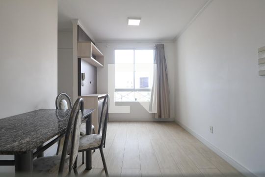 Sala de apartamento à venda com 2 quartos, 42m² em Fátima, Canoas