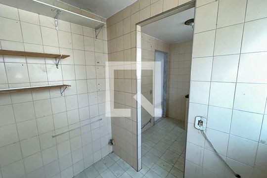 Área de Serviço de apartamento para alugar com 2 quartos, 60m² em Marechal Hermes, Rio de Janeiro