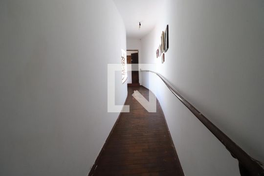 Corredor de casa para alugar com 3 quartos, 1000m² em Jardim Sumare, Ribeirão Preto