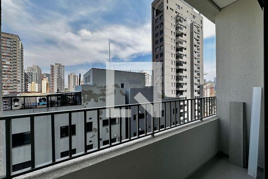 Sacada de kitnet/studio para alugar com 1 quarto, 23m² em Itaim Bibi, São Paulo