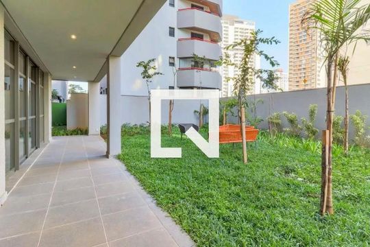 Área comum de kitnet/studio para alugar com 1 quarto, 23m² em Itaim Bibi, São Paulo