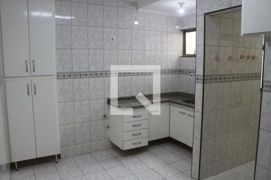 Cozinha de apartamento à venda com 3 quartos, 110m² em Santa Maria, São Caetano do Sul