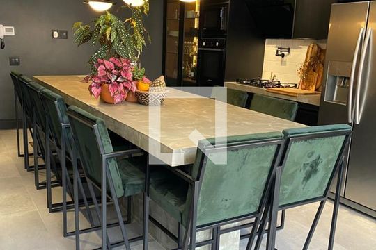 Cozinha de casa à venda com 2 quartos, 120m² em Vila Metalúrgica, Santo André