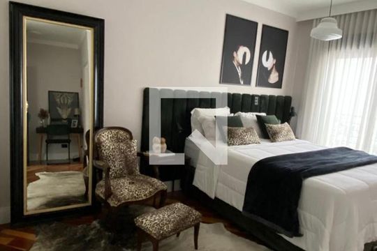 Suíte de casa à venda com 2 quartos, 120m² em Vila Metalúrgica, Santo André