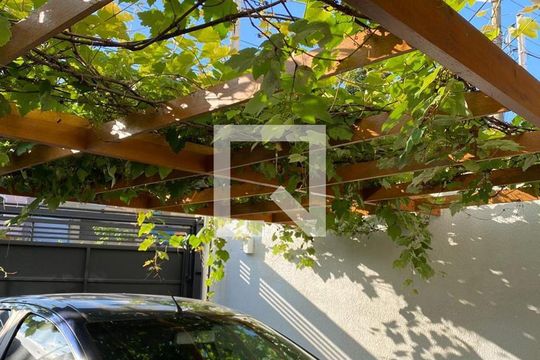 Garagem de casa à venda com 2 quartos, 120m² em Vila Metalúrgica, Santo André