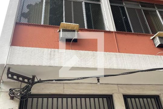 Plaquinha de apartamento para alugar com 1 quarto, 60m² em Tijuca, Rio de Janeiro