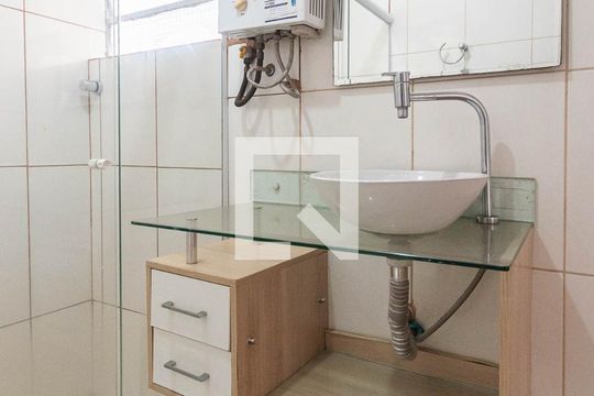 Banheiro de apartamento para alugar com 1 quarto, 60m² em Tijuca, Rio de Janeiro