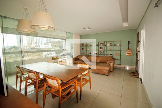 Apartamento à venda com 3 quartos, 115m² em Vale do Sereno, Nova Lima