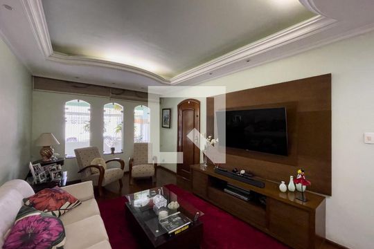 Casa para alugar com 3 quartos, 190m² em Jardim Aricanduva, São Paulo