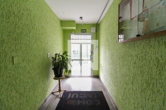 Hall de Entrada de apartamento à venda com 2 quartos, 50m² em Vila Jacuí, São Paulo