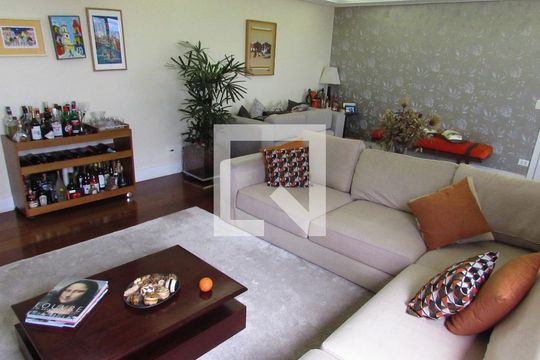 Sala de apartamento à venda com 4 quartos, 155m² em Jardim Londrina, São Paulo