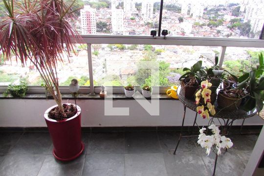 Varanda da Sala de apartamento para alugar com 4 quartos, 155m² em Jardim Londrina, São Paulo