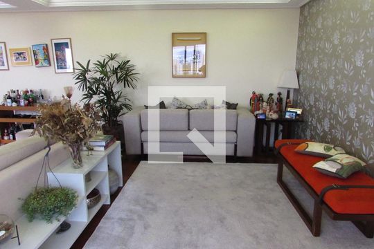 Sala de apartamento para alugar com 4 quartos, 155m² em Jardim Londrina, São Paulo