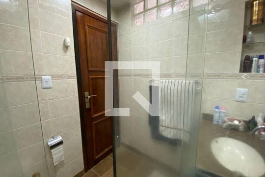 Casa à venda com 3 quartos, 198m² em Itaipu, Niterói