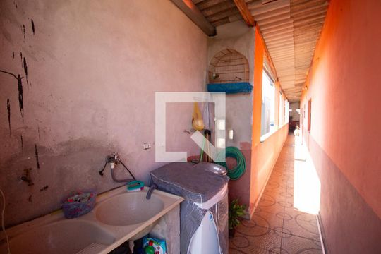 Área de Serviço de casa para alugar com 2 quartos, 300m² em Vila Curuçá Velha, São Paulo