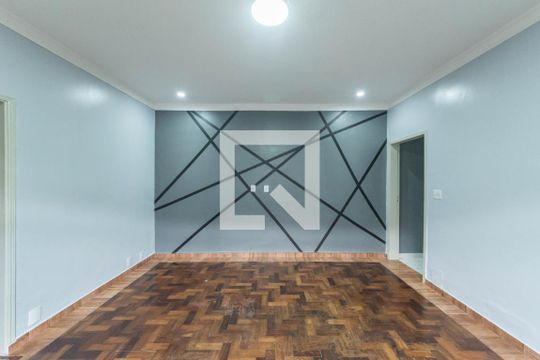 Sala de casa à venda com 4 quartos, 300m² em Vila do Encontro, São Paulo