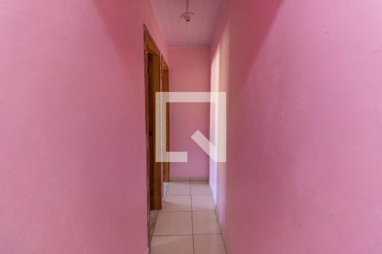 Corredor de casa à venda com 5 quartos, 390m² em Santa Rosa, Niterói