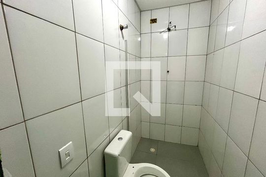Banheiro 1 de casa para alugar com 3 quartos, 440m² em Jardim Presidente Dutra, Guarulhos