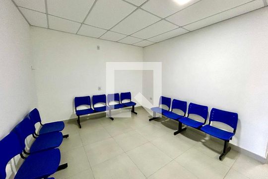 Sala de casa para alugar com 3 quartos, 440m² em Jardim Presidente Dutra, Guarulhos