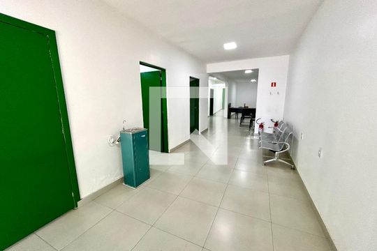 Sala de casa para alugar com 3 quartos, 440m² em Jardim Presidente Dutra, Guarulhos