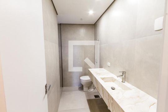 Banheiro de apartamento para alugar com 3 quartos, 87m² em Bigorrilho, Curitiba