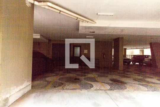 Garagem de apartamento para alugar com 3 quartos, 87m² em Bigorrilho, Curitiba