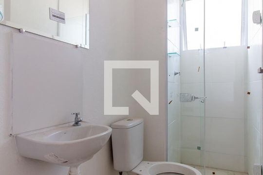 Banheiro de apartamento para alugar com 2 quartos, 41m² em Barra Funda, São Paulo