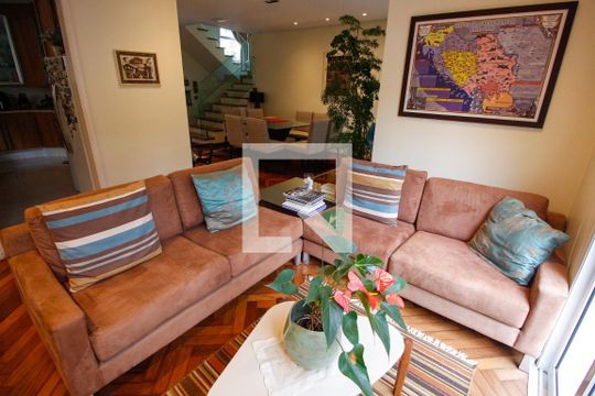 Sala de casa à venda com 3 quartos, 230m² em Jardim Morumbi, São Paulo