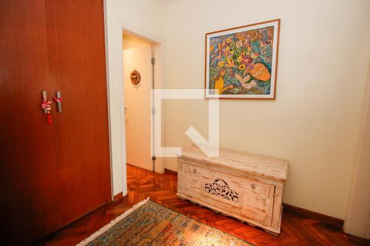 Corredor de casa à venda com 3 quartos, 230m² em Jardim Morumbi, São Paulo