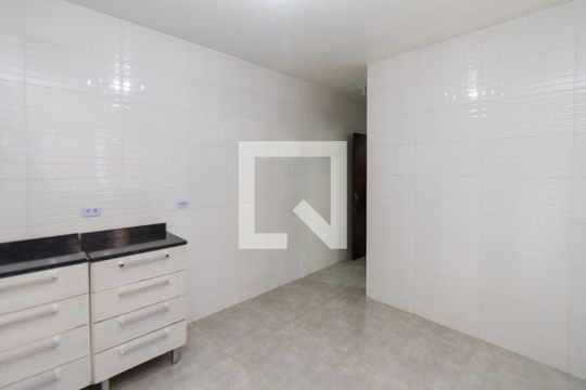 Cozinha de casa para alugar com 1 quarto, 70m² em Vila Bela, São Paulo