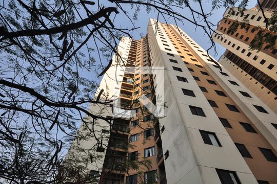 Fachada de apartamento à venda com 2 quartos, 65m² em Jardim Henriqueta, Taboão da Serra