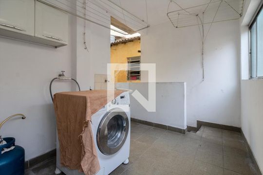 área de serviço_2 de casa à venda com 4 quartos, 120m² em Cursino, São Paulo