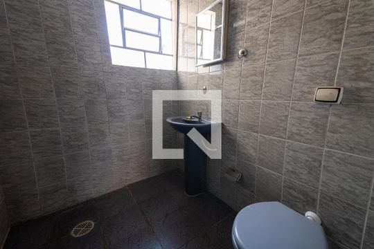 Banheiro de casa à venda com 2 quartos, 125m² em Vila Nova Pauliceia, São Paulo